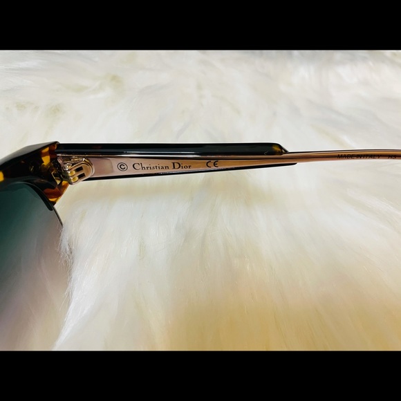 Christian Dior Sunglasses - Picture 5 of 15